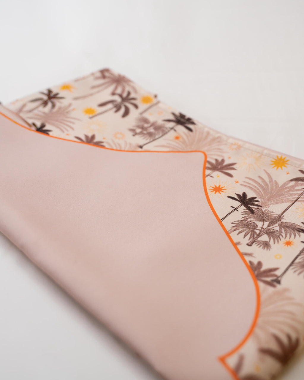 Palm Bliss | Brown